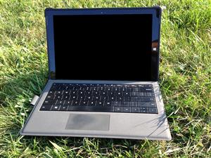 Surface Pro 3 in Grass 
